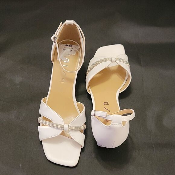 BRAND NEW UNISA ELEGANT LOW WEDGE OPEN TOE SANDAL - Picture 4 of 16